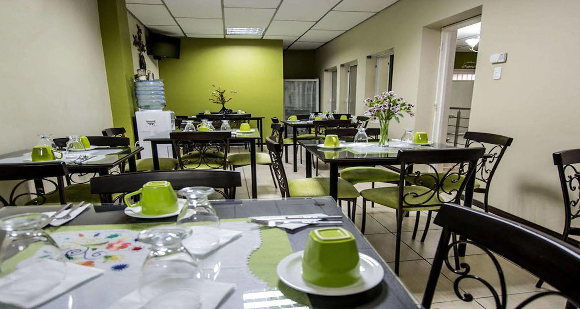 Hotel Las Gardenias Cuenca Kültér fotó
